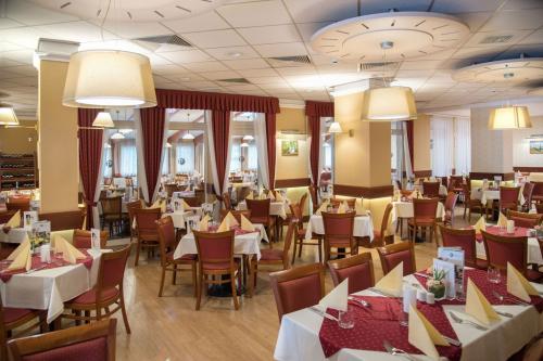 Heviz Restaurat - Hotel Palace Restaurant In Heviz - Appartementhotel Palace Restaurant