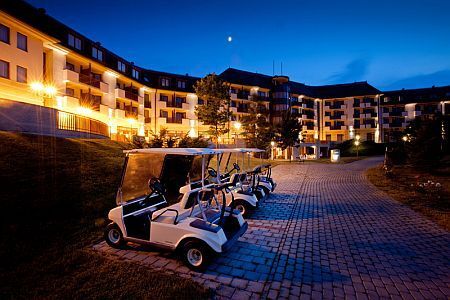 Greenfield Golf- Spa- Wellness Club in Bükfürdö Golf Auto Hotel Greenfield Resort Bükfürdö