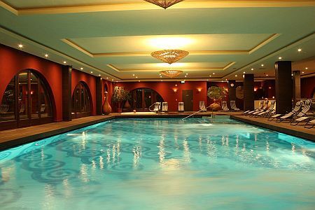 Airport Hotel Stacio Vecses - preisgünstige Unterkunft und Wellness in der Nähe von Budapest