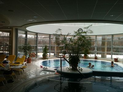 Spa Pool mit medizinischem Wasser im Thermal Hotel Visegrad