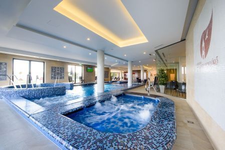 Wellness Hotel Castellum Hollókõ, Hollókõ ein Dorf mit Geschichte 