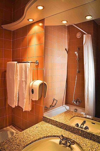 Wunderschönes Badezimmer im Ungarischen Hotel Lövér in Sopron